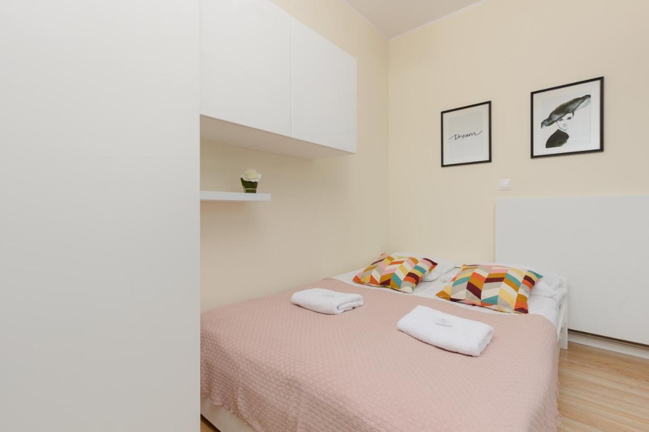 Niemcewicza Pet-Friendly Apartment By Noclegi Renters وارسو المظهر الخارجي الصورة